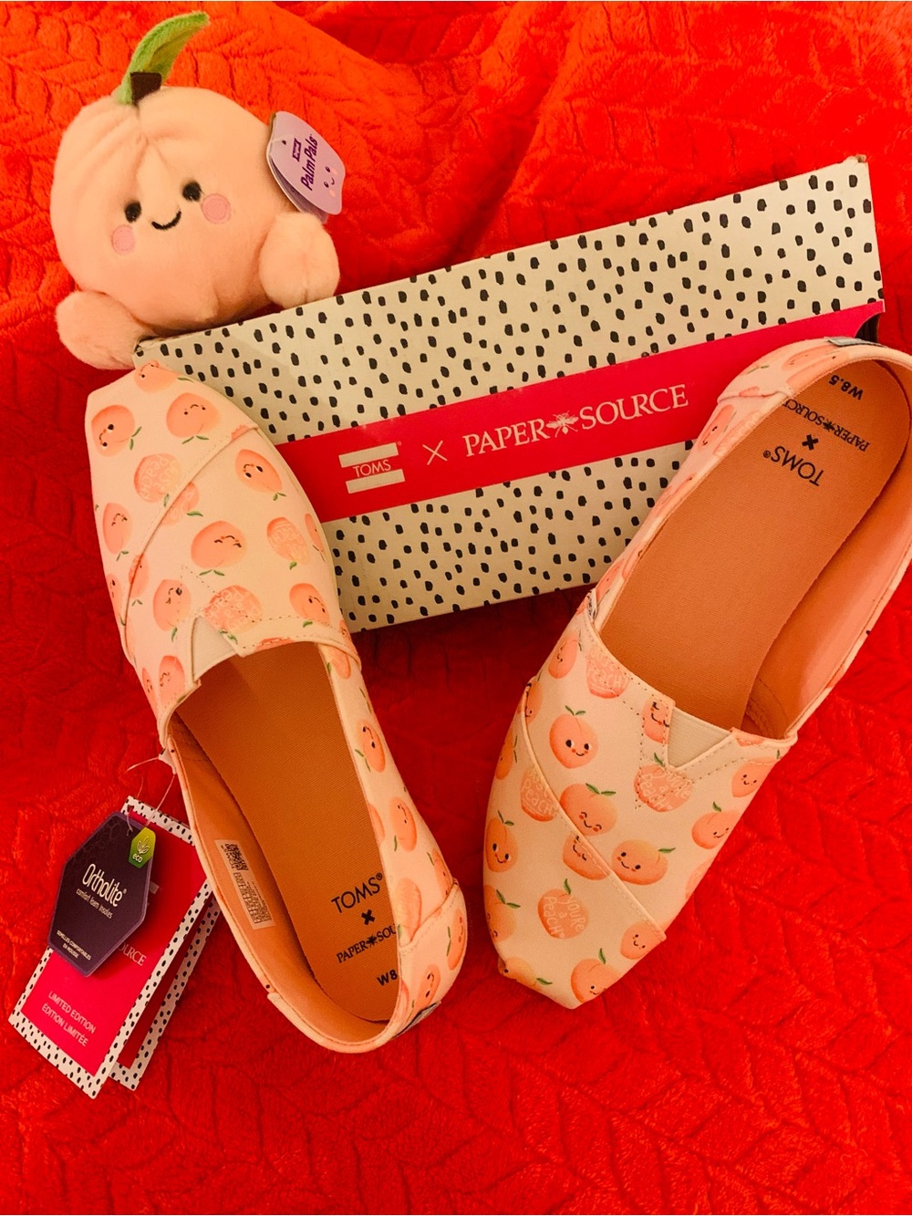 TOMS  Slip-on Sneakers Peach Pink Limited Edition Just Peachy Women’s Size 8.5 W